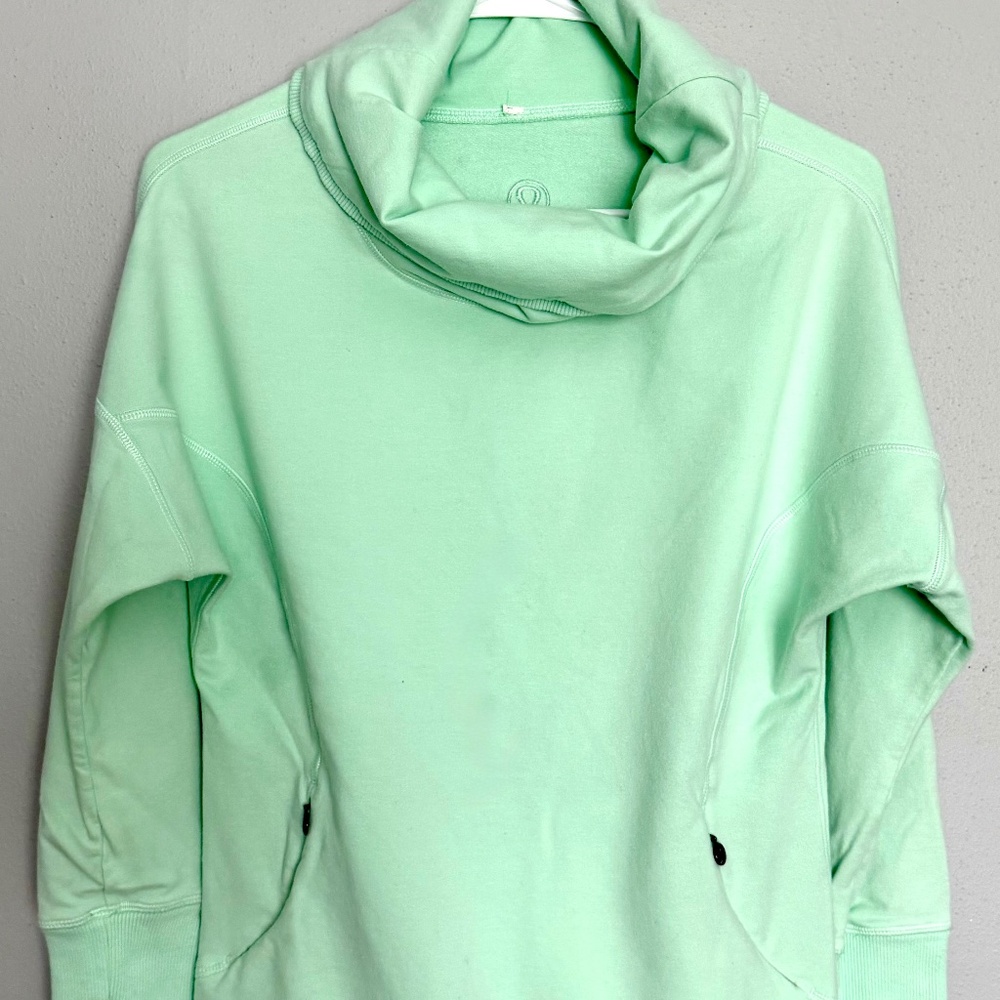 VINTAGE LULULEMON Cowl Neck Pullover / Sweatshirt - size 4, small